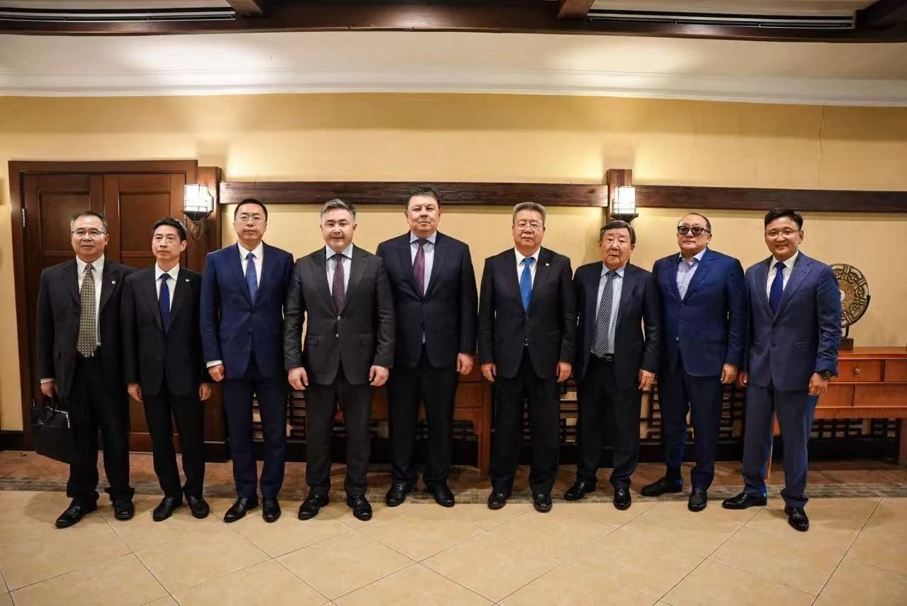 吉斯111.jpg 吉斯111.jpg