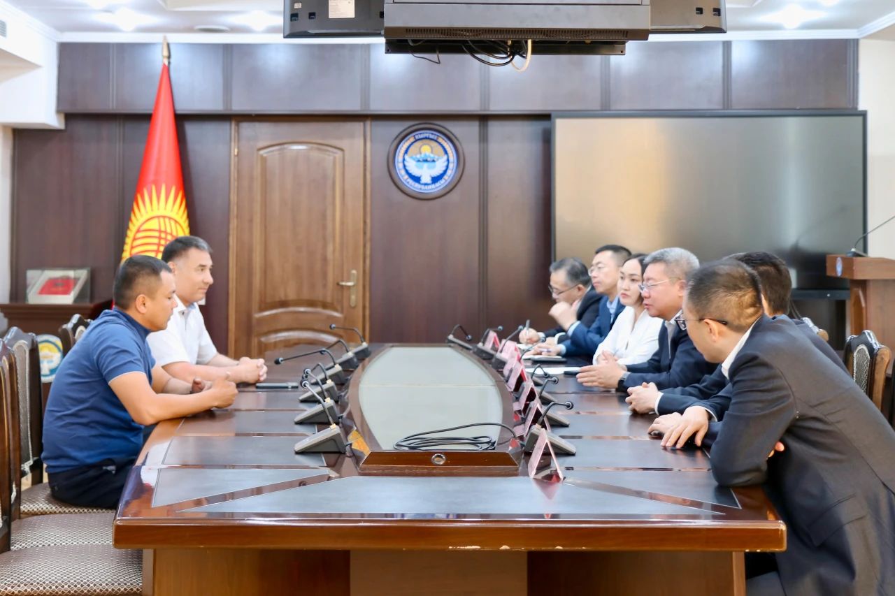 吉斯444.jpg 吉斯444.jpg