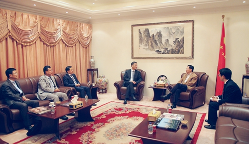王祥明访问中国驻阿联酋大使倪坚