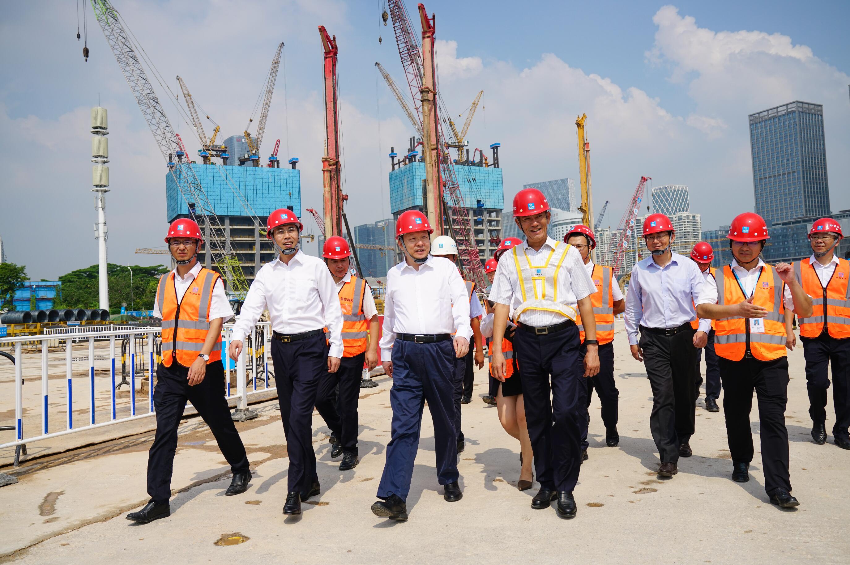周乃翔调研深圳地铁13号线时强调：持续培育基础设施建设领域的中建品牌