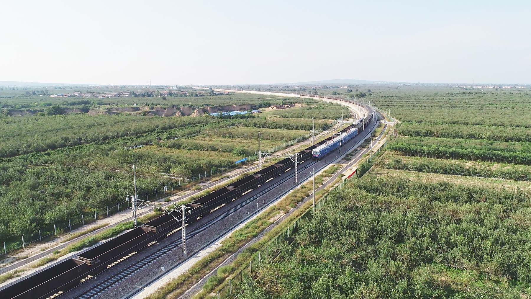 中建股份参建的浩吉铁路通车