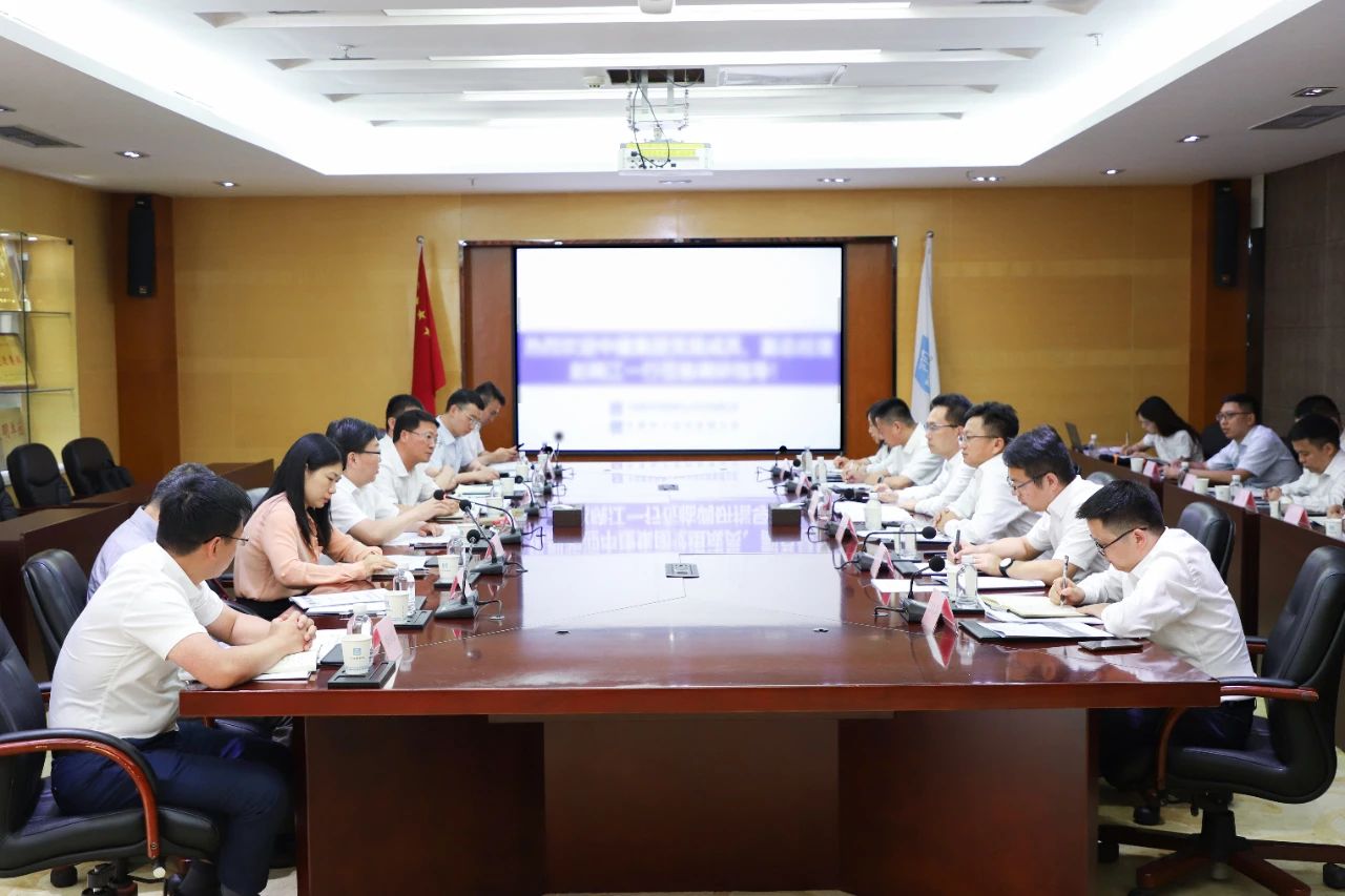 赵晓江2.jpg 赵晓江2.jpg