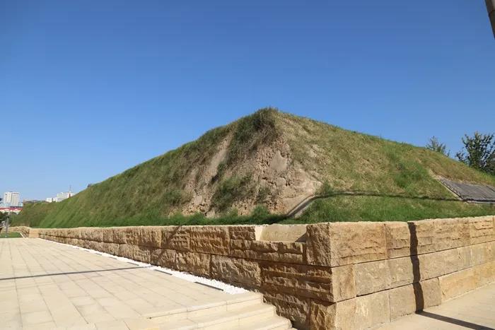 鄭州商代都城城垣遺址公園開園