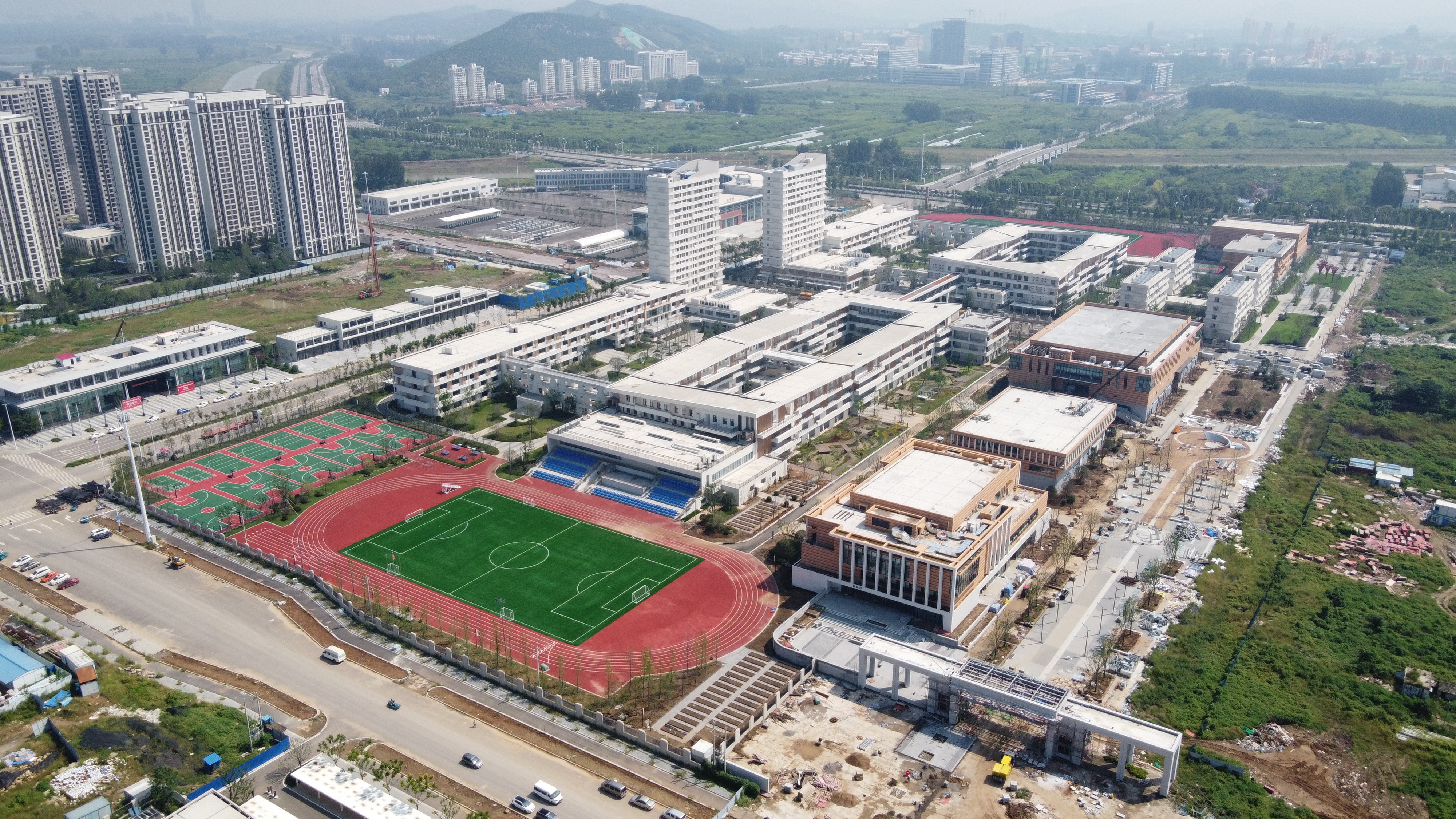 中建二局承建的华东师范大学淮北港利实验学校项目竣工