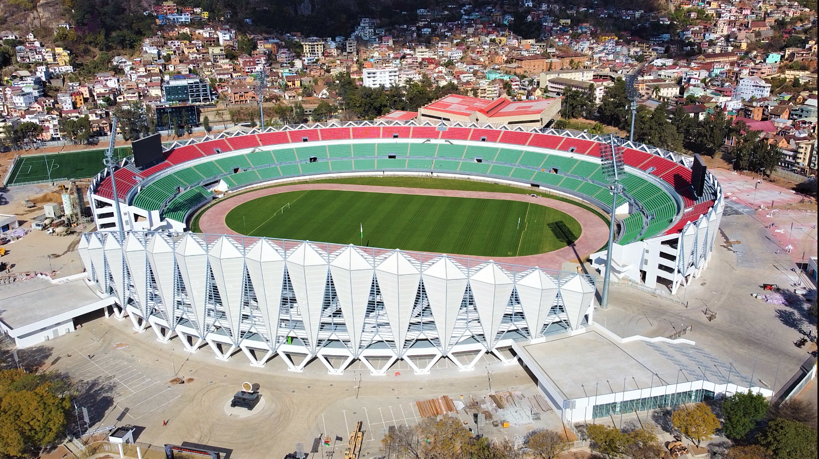 马达加斯加国家体育场项目正式移送
