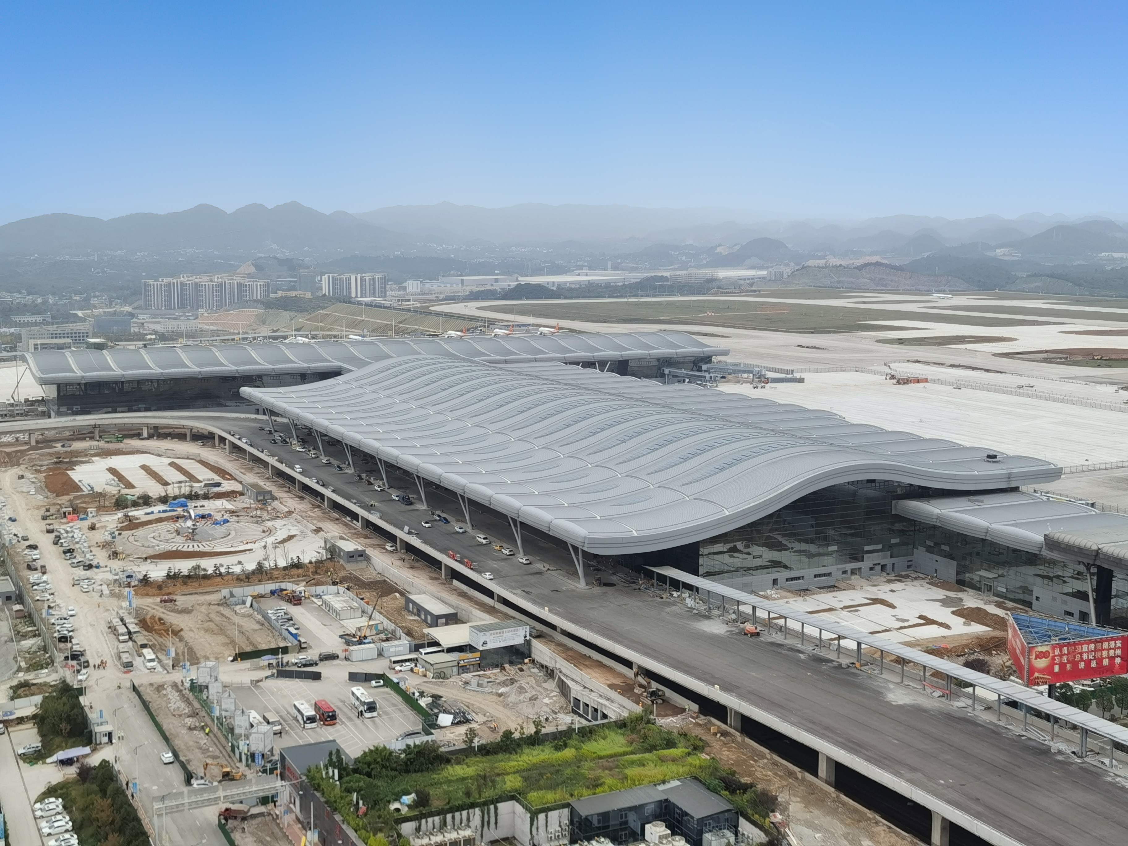 贵阳龙洞堡国际机场3号航站楼项目正式投入运营