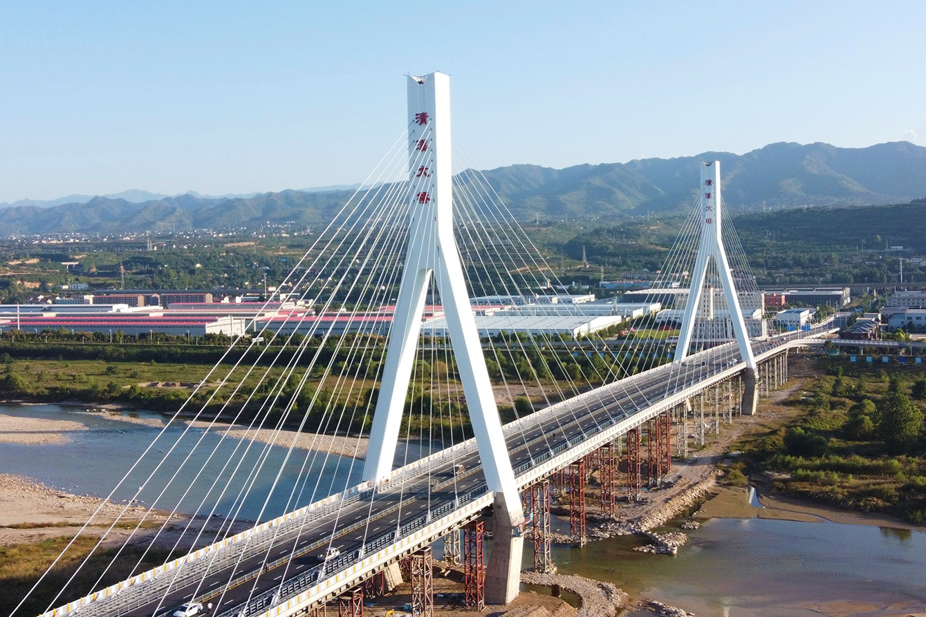 中建七局承建的寶雞清溪渭河大橋全線通車