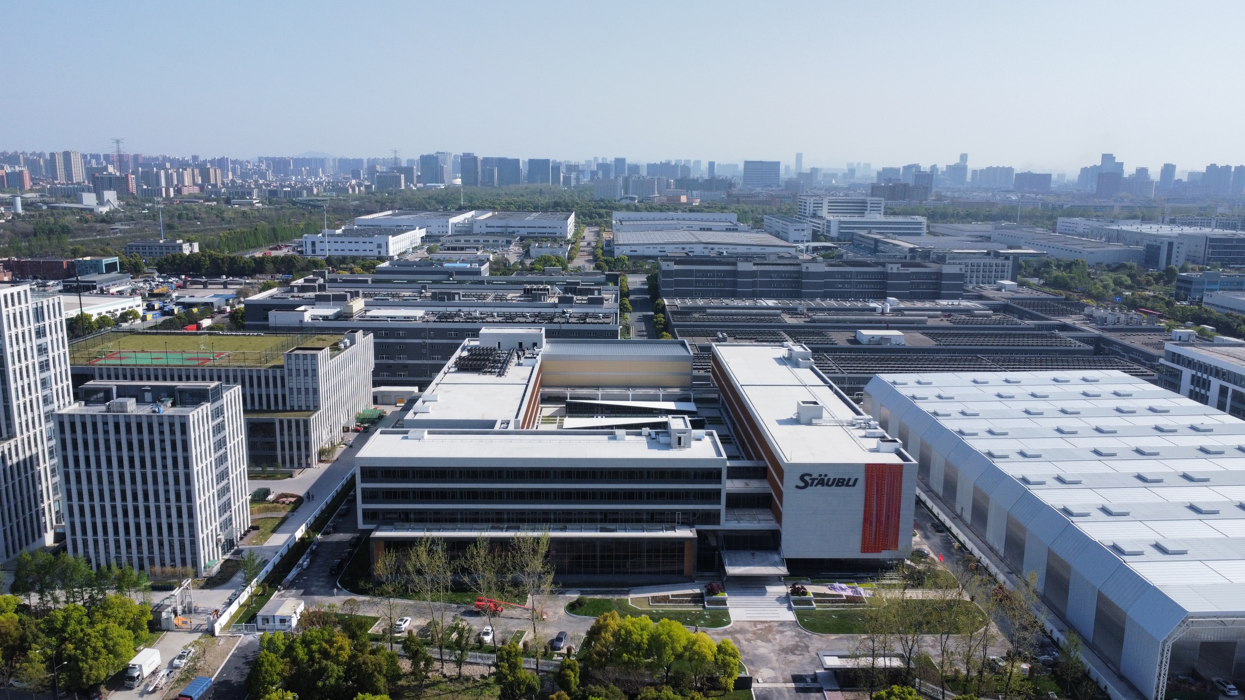 中建三局承建的史陶比爾研發(fā)及智能制造基地項目通過竣工驗收