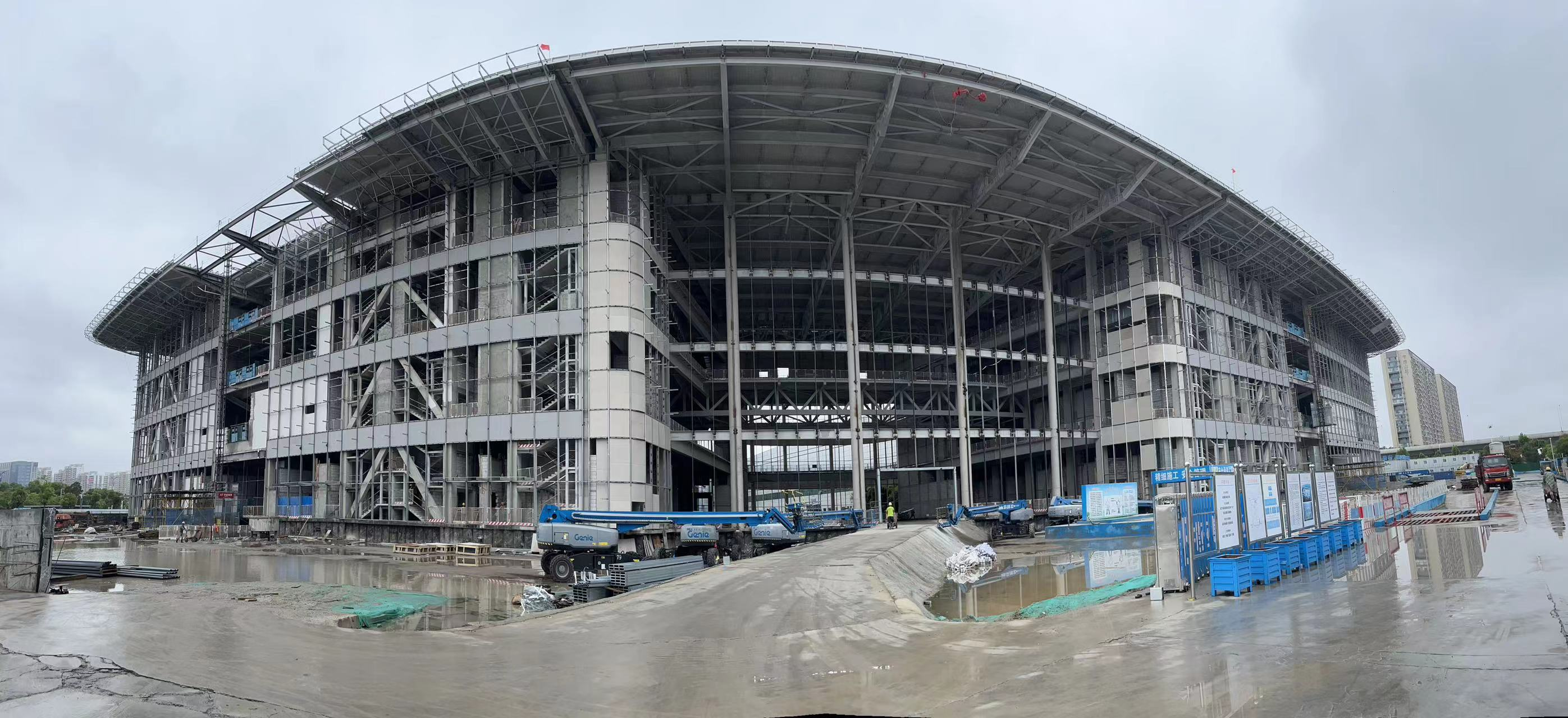 【中建安装投稿官网】中建安装承建的盐城国际会展中心改扩建工程项目EF馆顺利通过主体结构验收.png