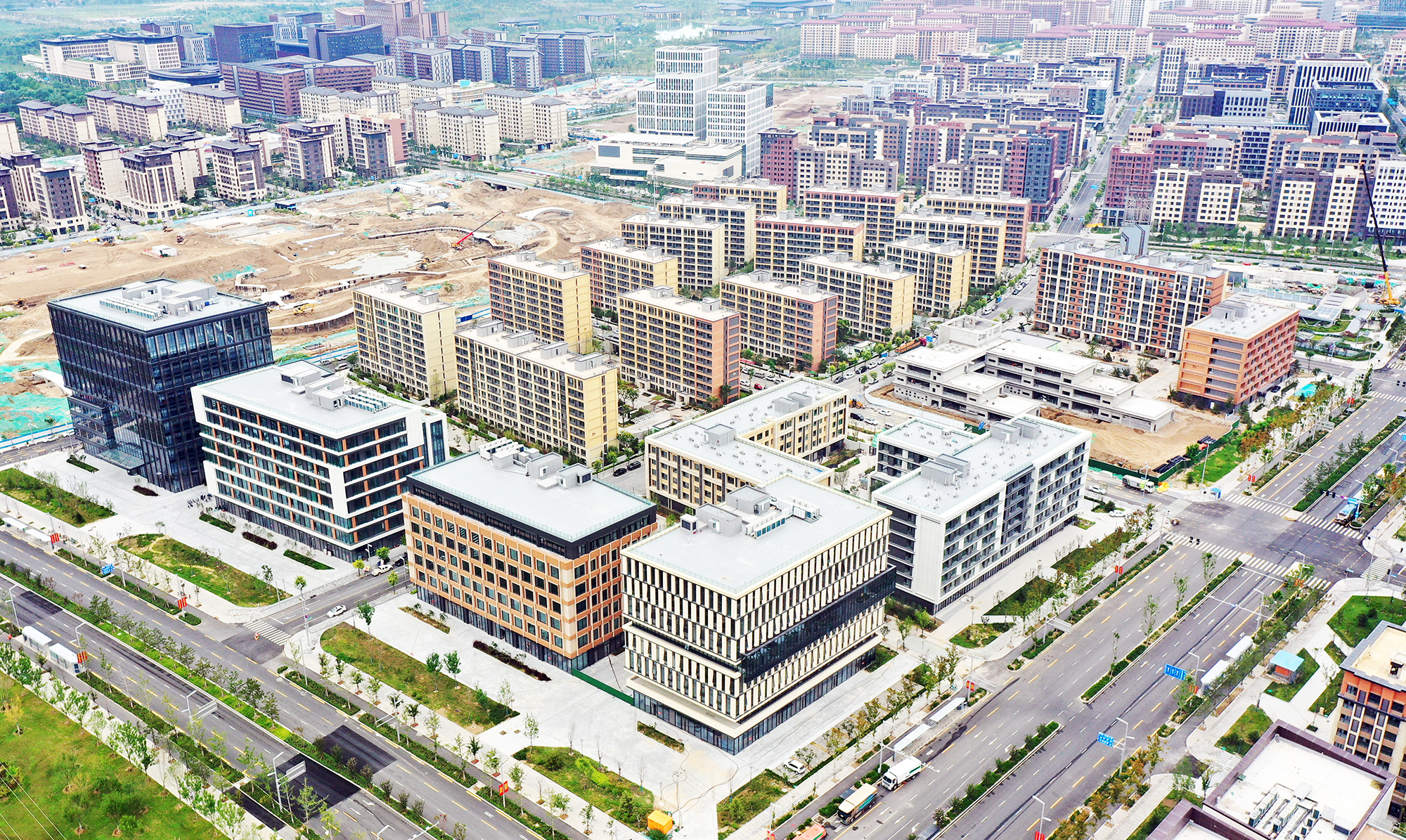 中建六局承建的雄安·金湖未來城第六標(biāo)段項目通過竣工驗收