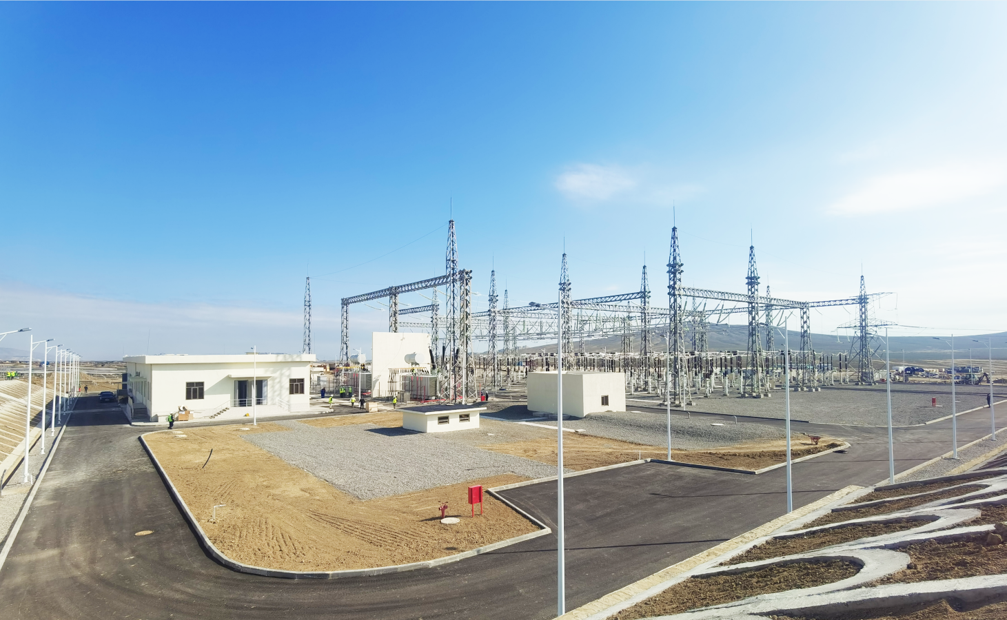 中建三局承建的阿塞拜疆戈布斯坦光伏电站项目正式通电