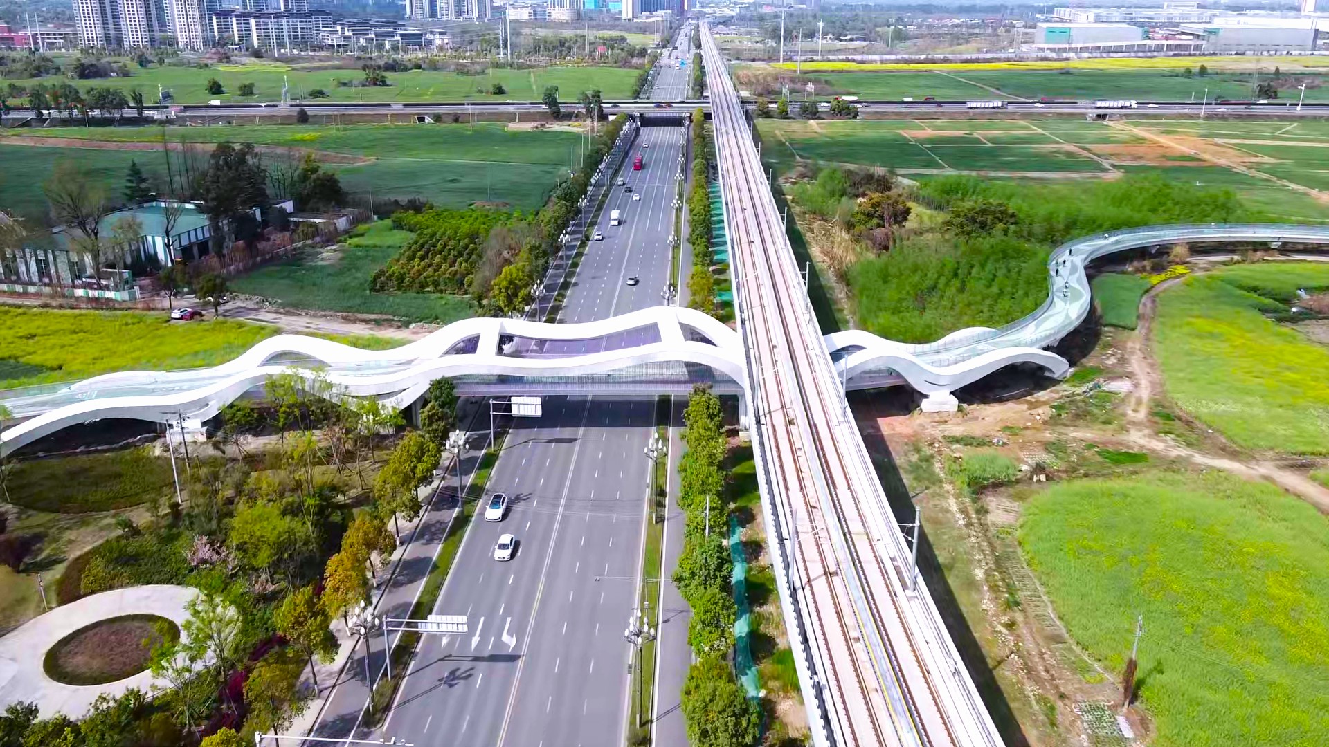 中建三局承建的成都轨道交通27号线一期工程全线环网电通