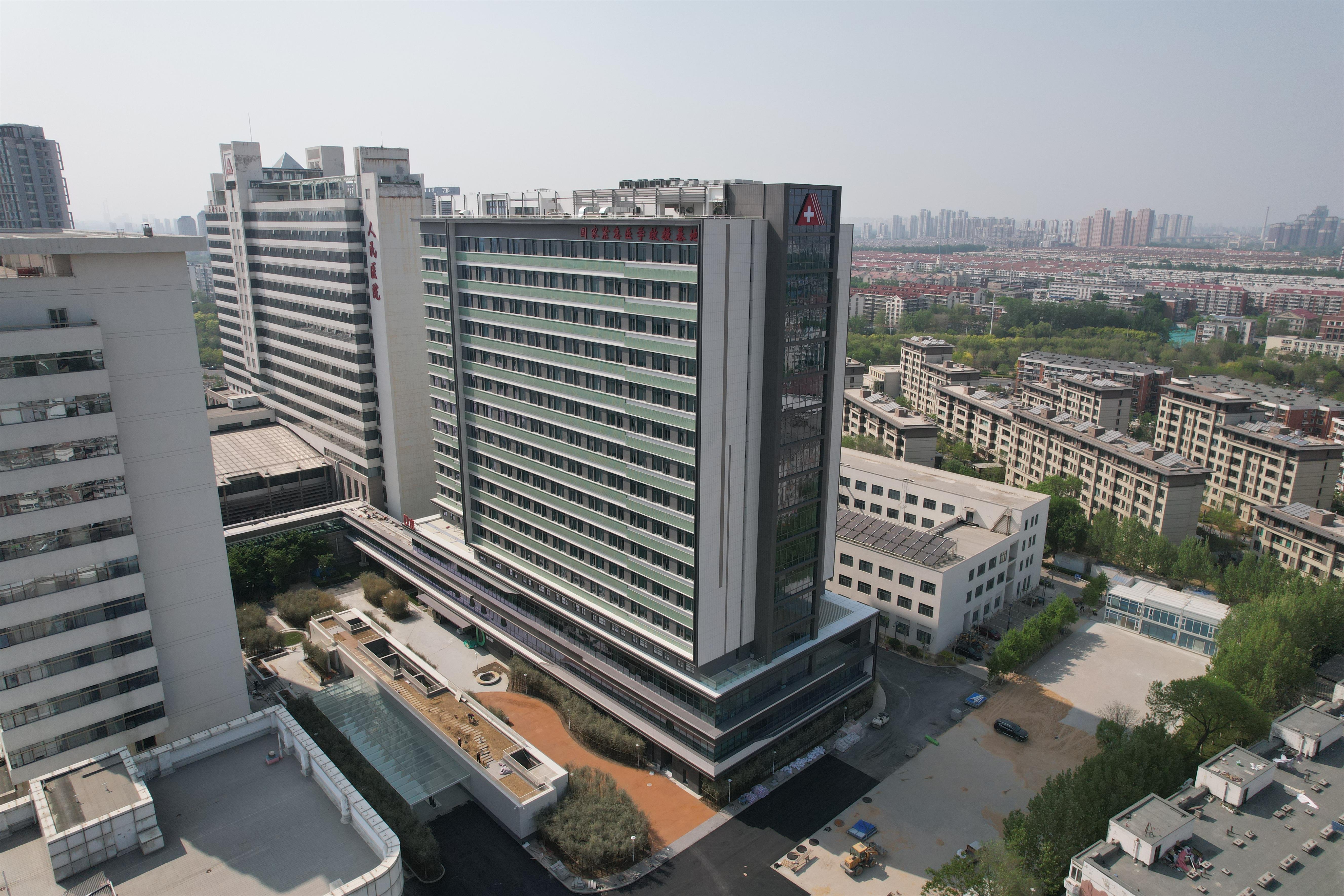 中建三局承建的天津市人民醫(yī)院擴建三期工程交付