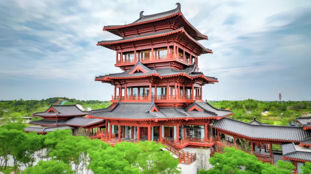 年產(chǎn)值可超5億元！全球首艘三文魚養(yǎng)殖工船“蘇海1號”交付