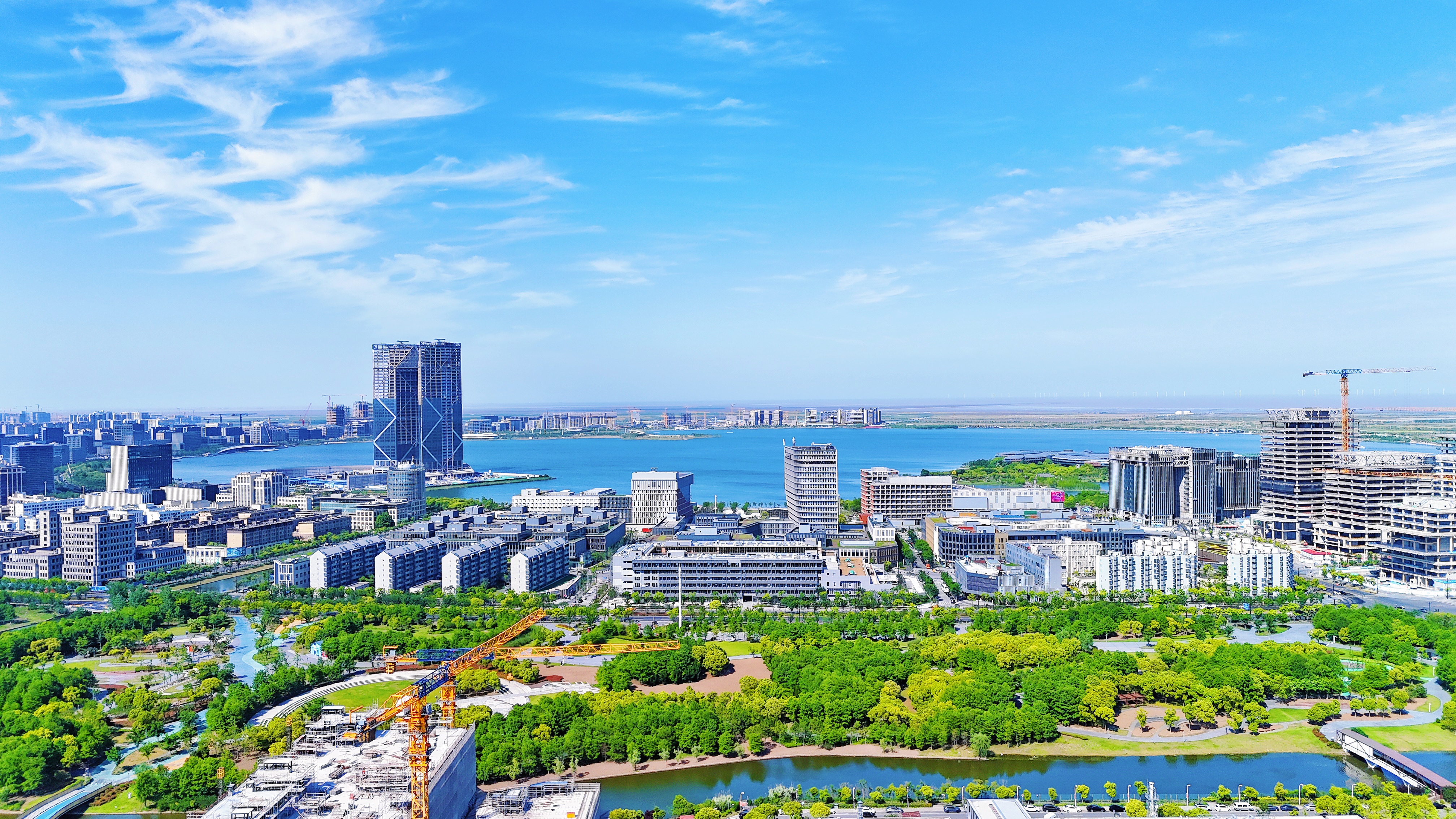 上海港城广场全景图.jpg