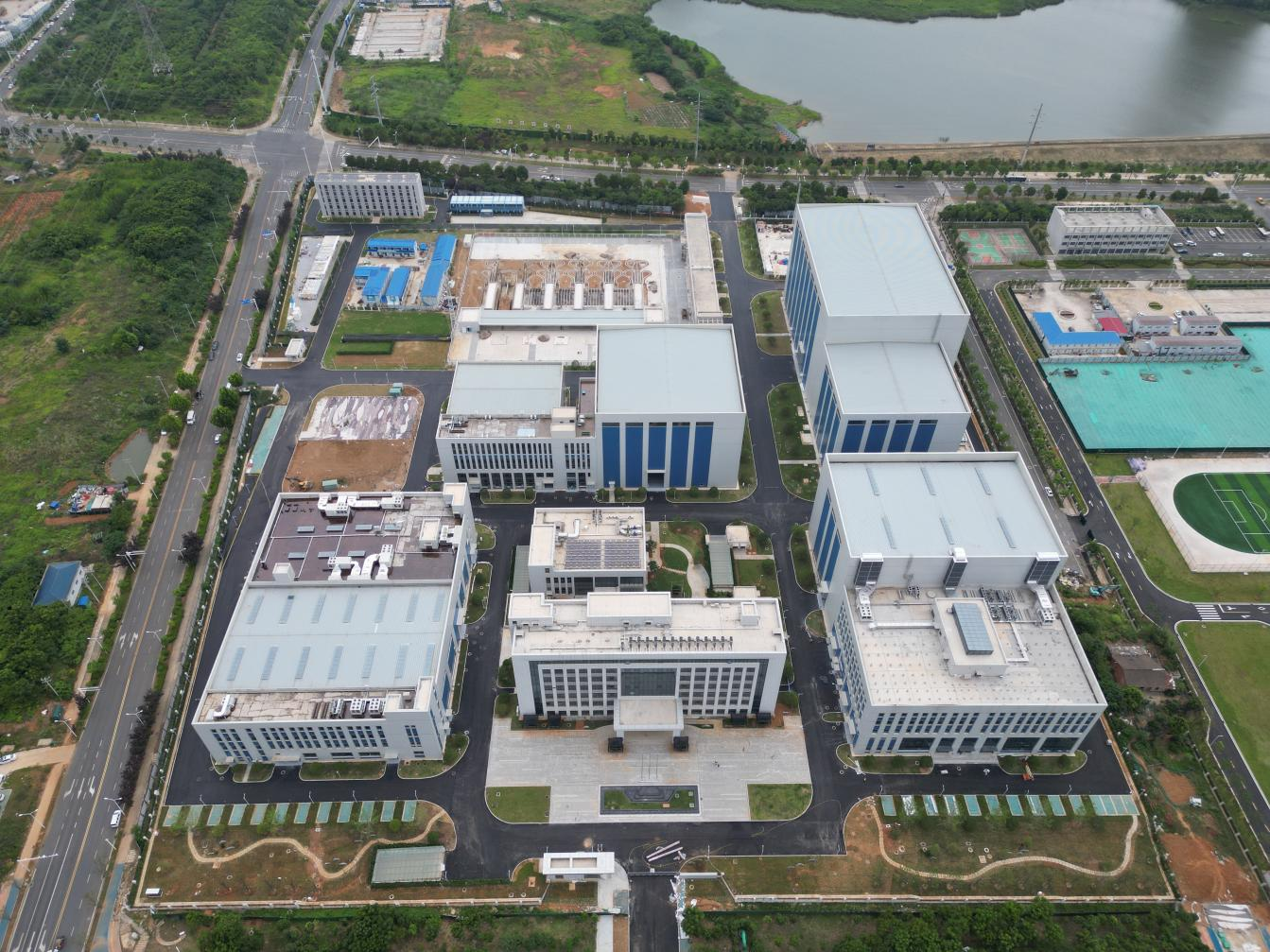 中建八局承建的中國(guó)電科院武漢科研基地搬遷項(xiàng)目順通過竣工驗(yàn)收