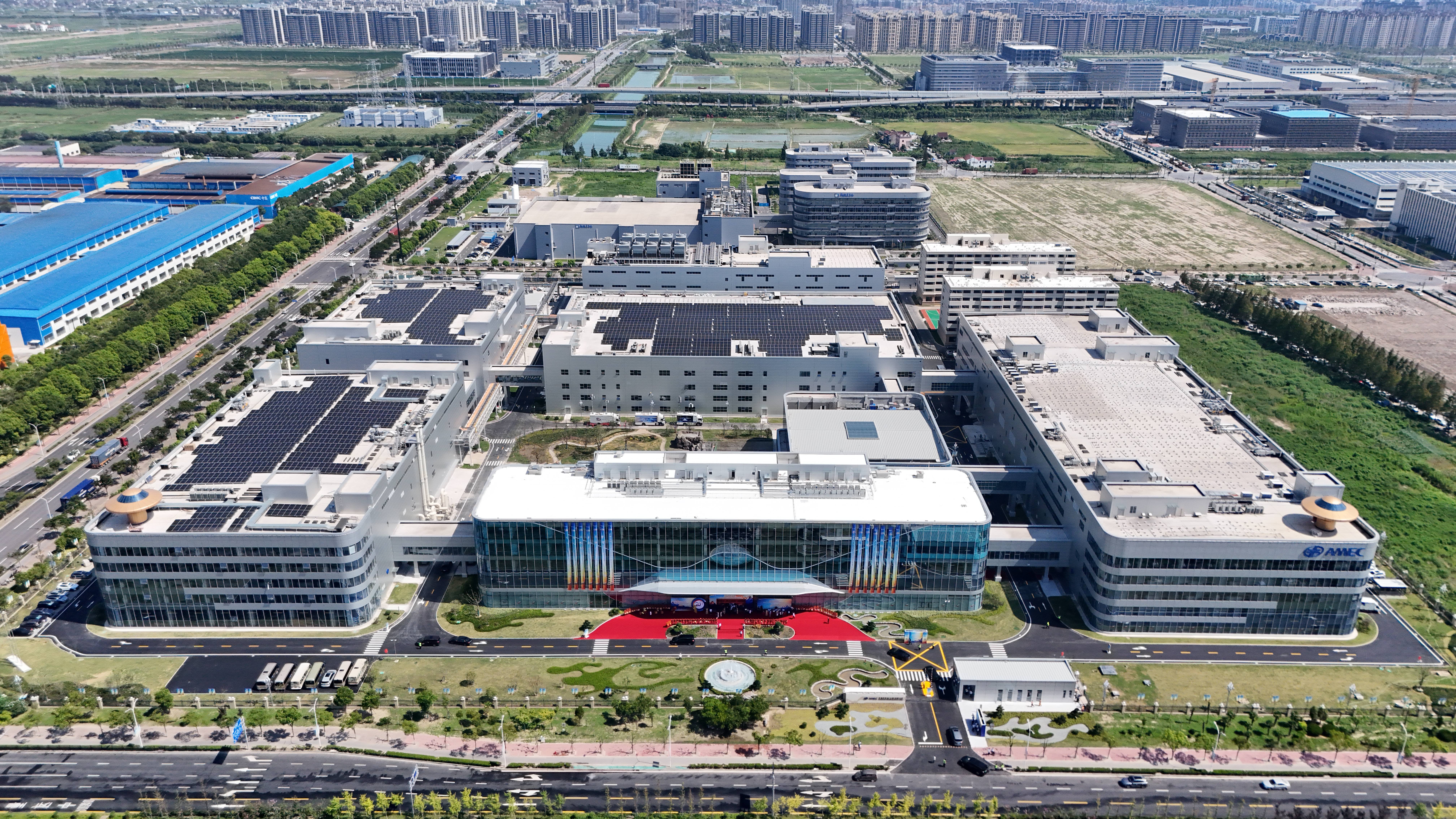 中建三局承建的上海浦东中微临港产业化基地一期项目完工投用