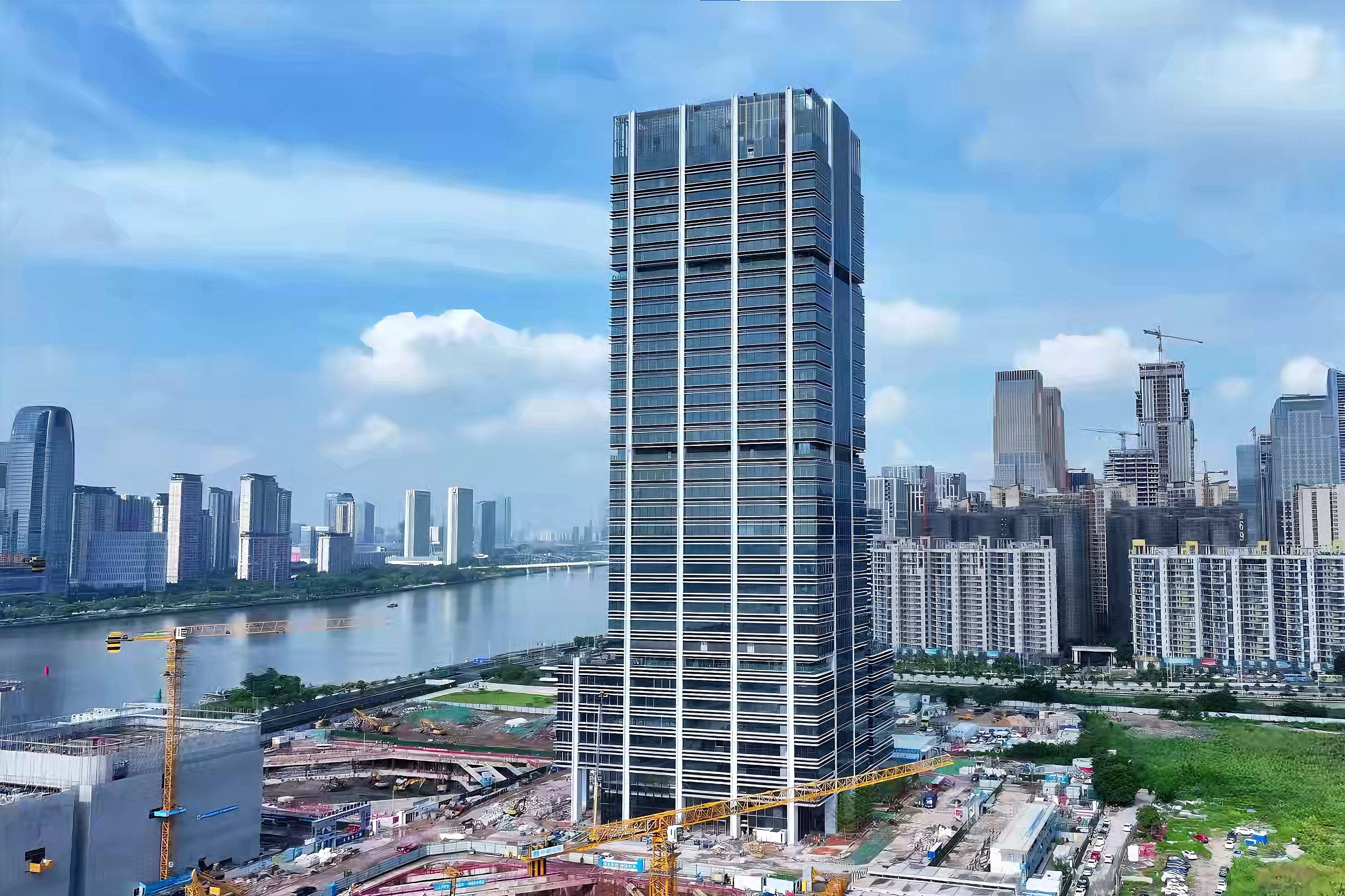 中建四局科创大厦实景图.jpg 中建四局科创大厦实景图.jpg