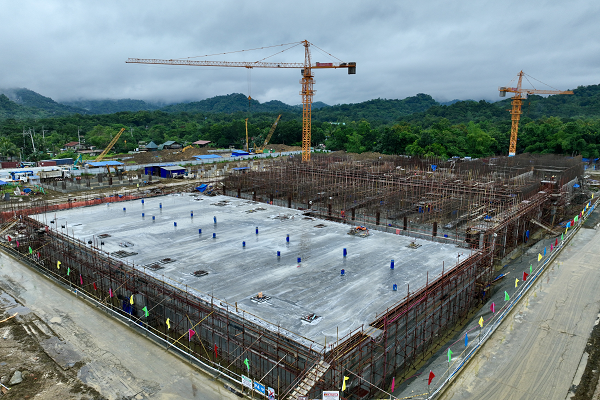 中建安裝聯(lián)合體承建的菲律賓凱薩卡22萬噸水處理廠設計建造項目首個單體封頂