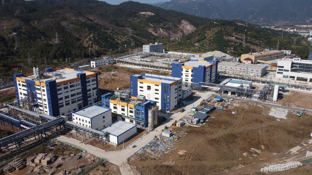 【中建安装投稿官网】中建安装承建的浙江健立化学年产2000吨六氟磷酸锂建设施工总承包项目顺利竣工1.png 【中建安装投稿官网】中建安装承建的浙江健立化学年产2000吨六氟磷酸锂建设施工总承包项目顺利竣工1.png