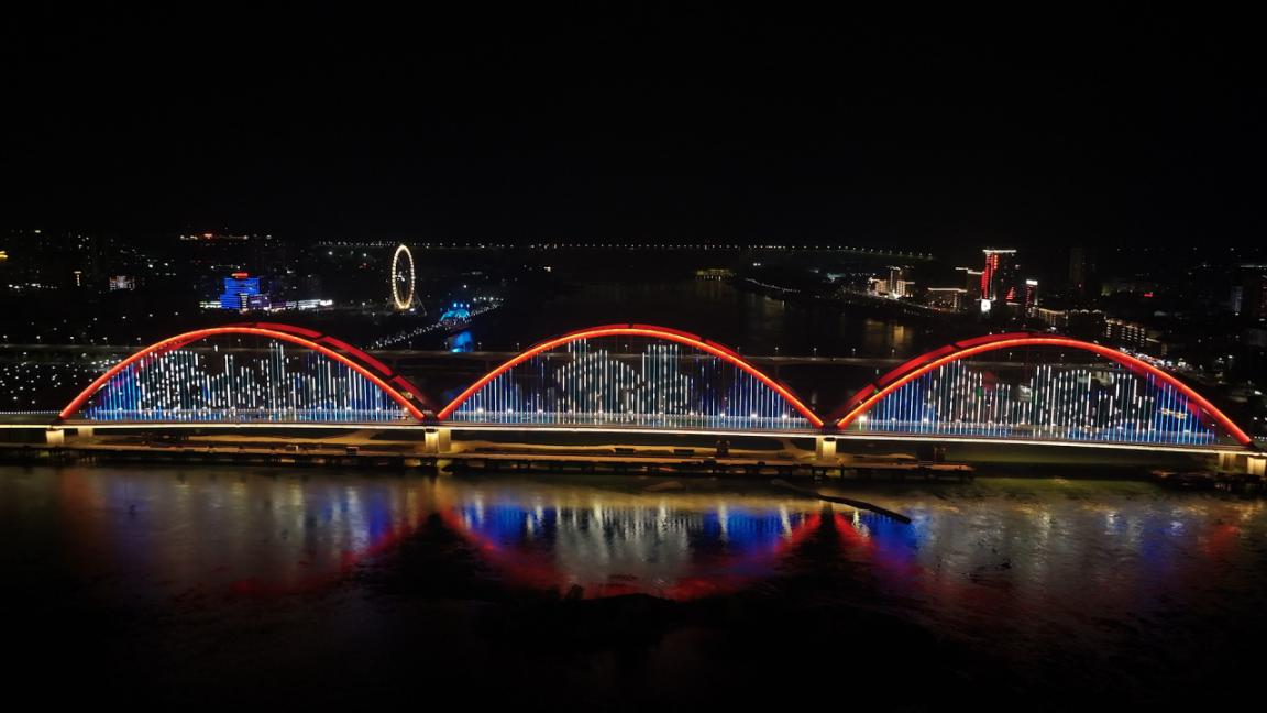 中建装饰承建的湖北省丹江口市水都二桥景观照明项目通过竣工验收