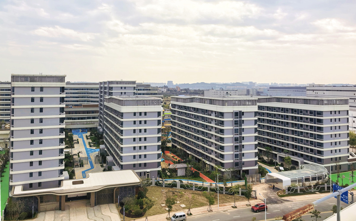实景图-中建海峡承建的晋江市集成电路科学园邻里中心项目顺利通过竣工联合验收 (1)_副本.jpg 实景图-中建海峡承建的晋江市集成电路科学园邻里中心项目顺利通过竣工联合验收 (1)_副本.jpg