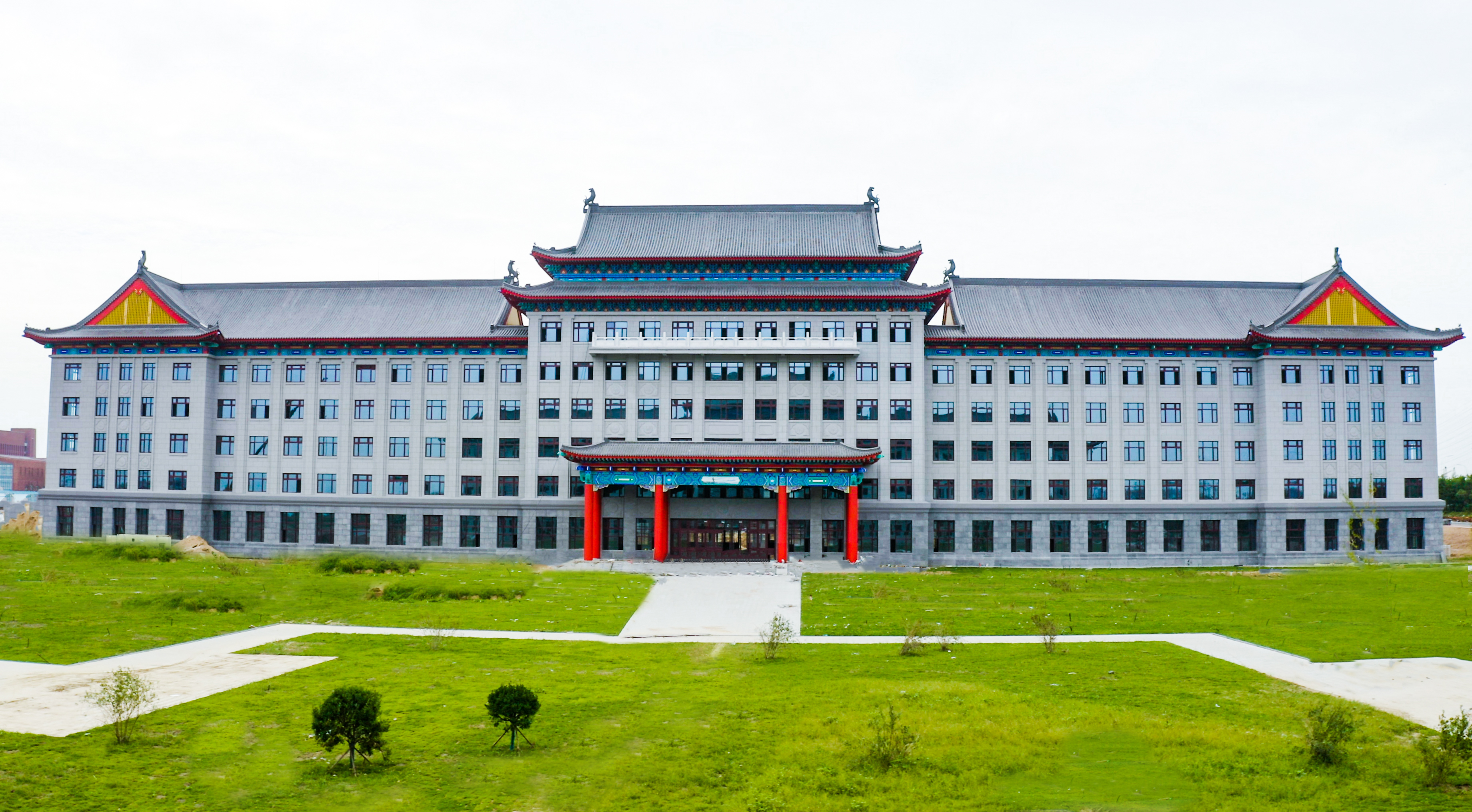 哈尔滨工程大学青岛创新发展基地一期工程 (1).jpg