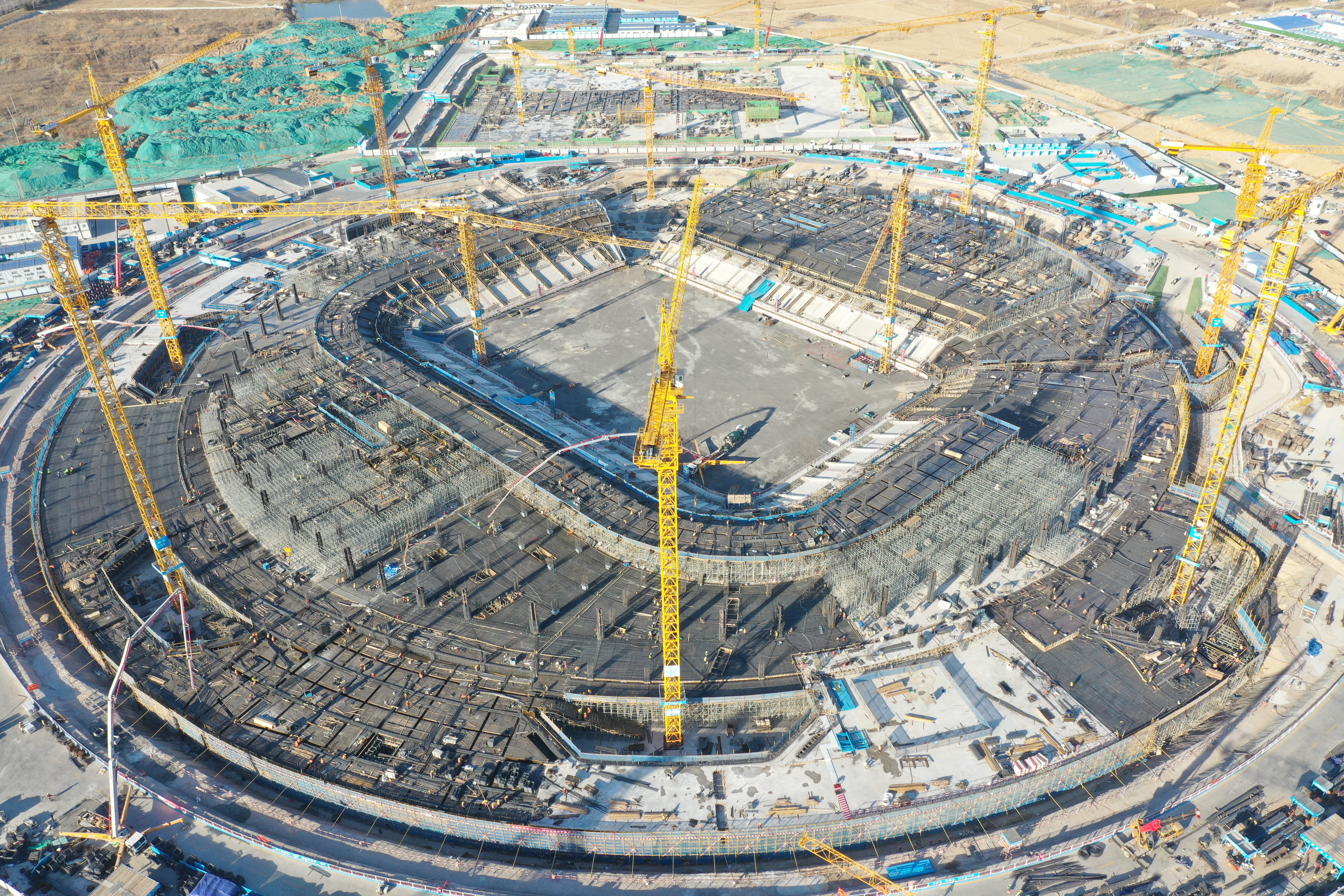 济南黄河体育中心足球场 (4).jpg